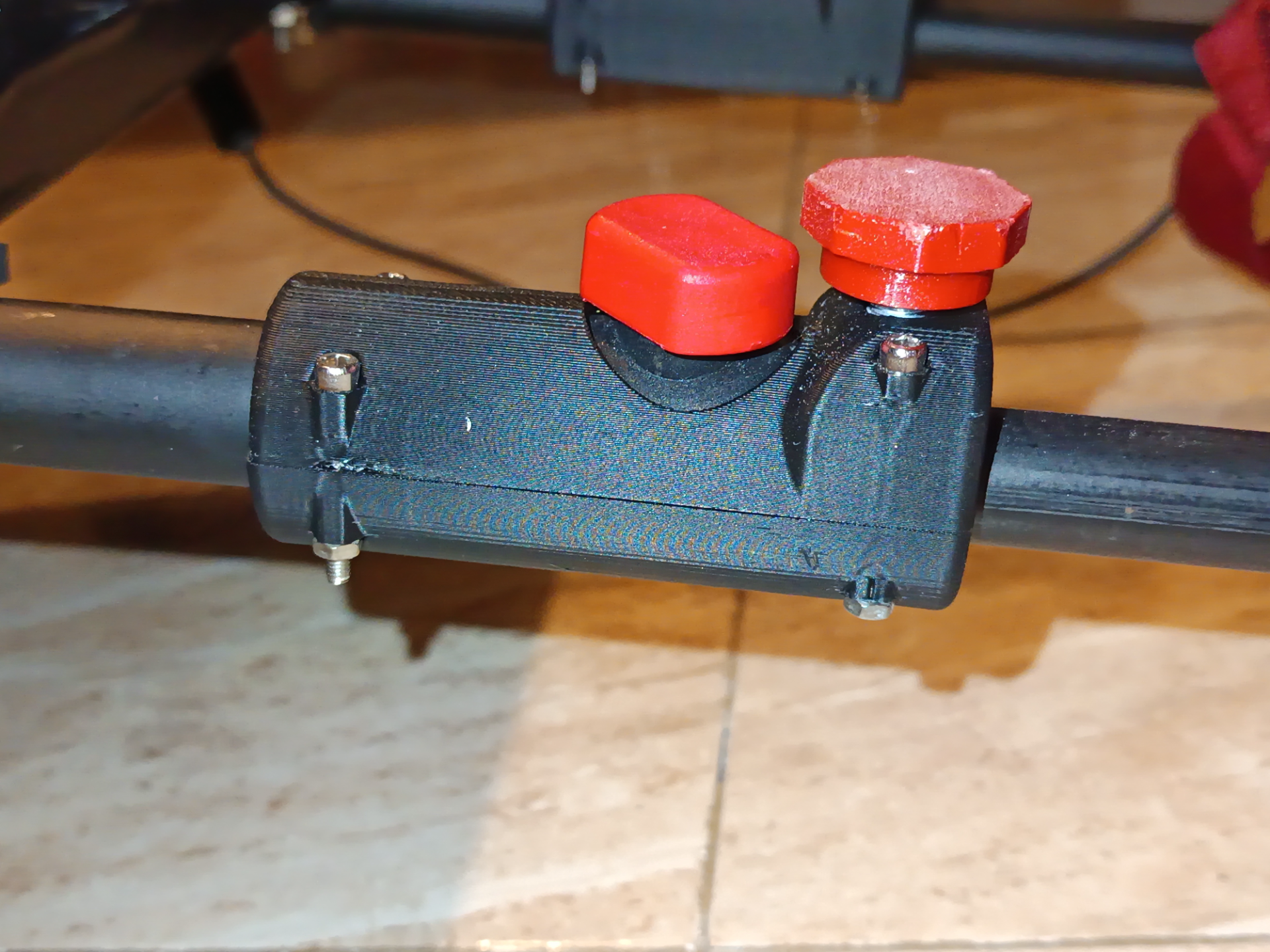 Refuerzo anclaje de pedalera playseat challenge