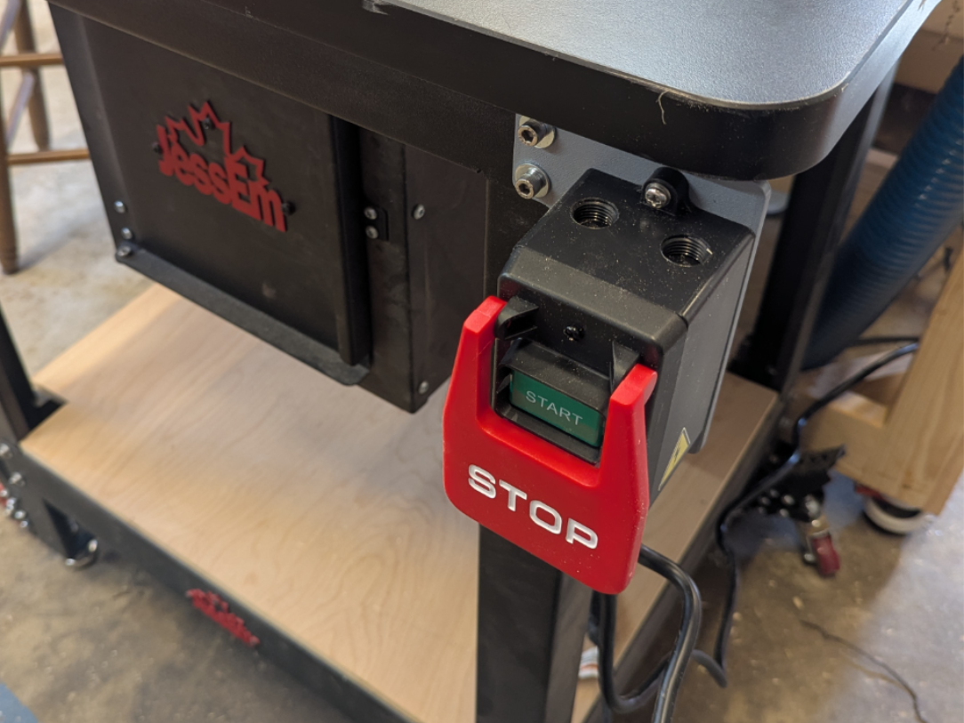 Bracket for Jessem router table Powertec switch