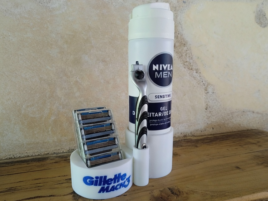 Gillette Mach 3 Organizer FREE TO SELL !!!