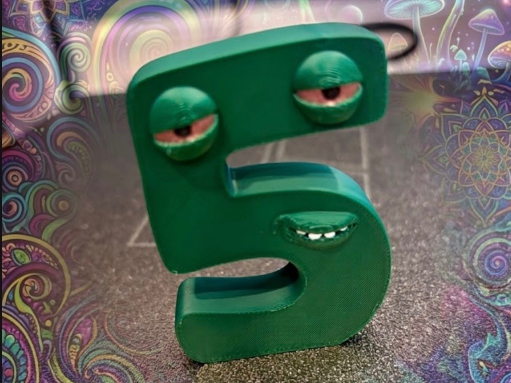 HIGH FIVE 5 READY FOR 420 CHILLIN & LOOKIN DANK