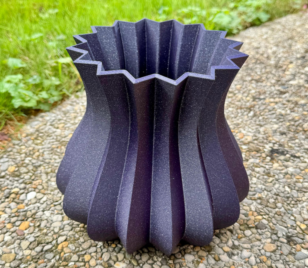 Polyface Vase in Sparkle