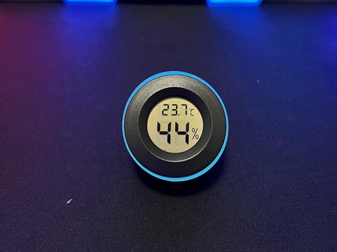 Magnetic Case for Temp and Humidity Sensor