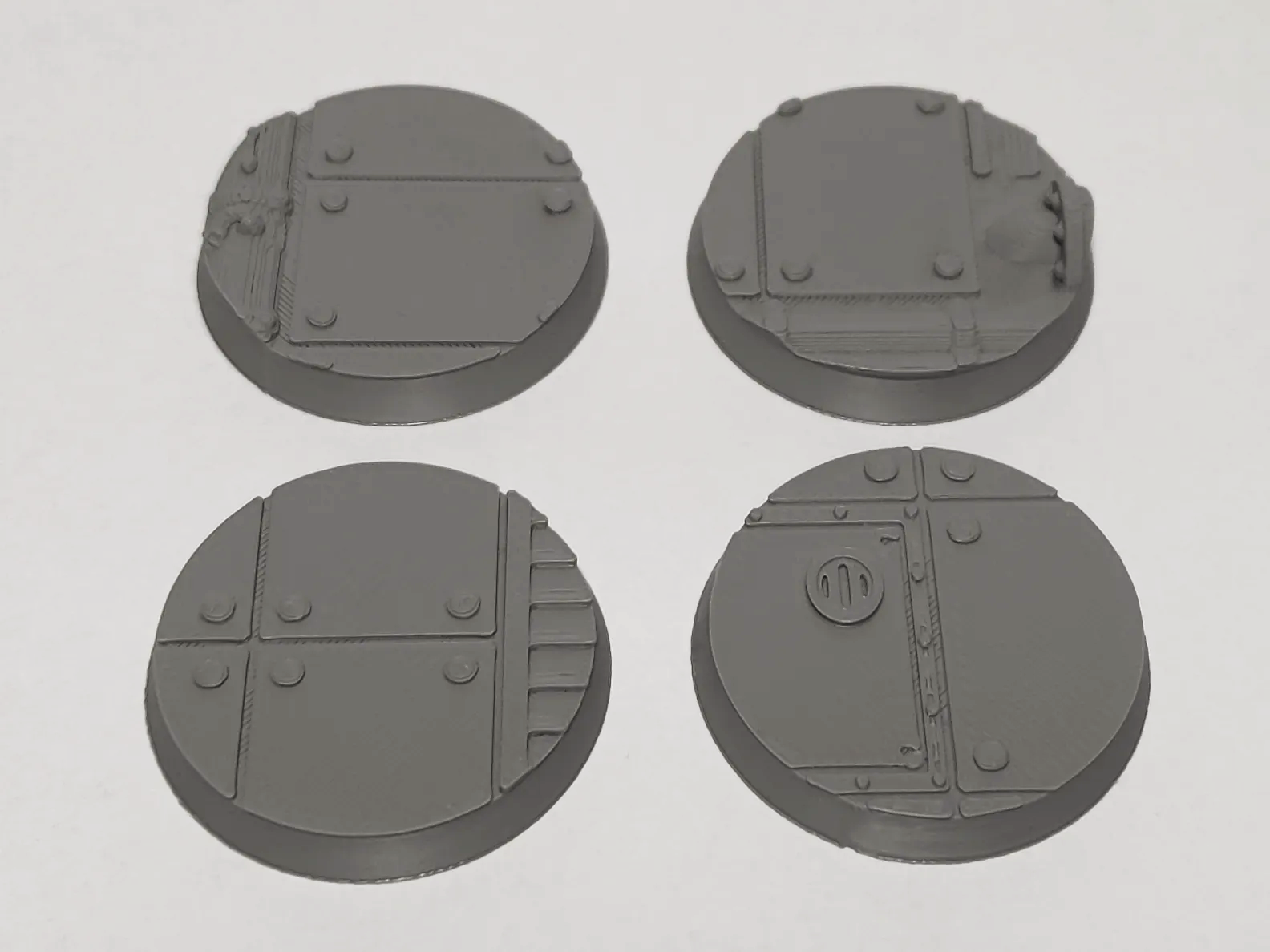 32mm Miniature Model Bases - Industrial - Pack 4