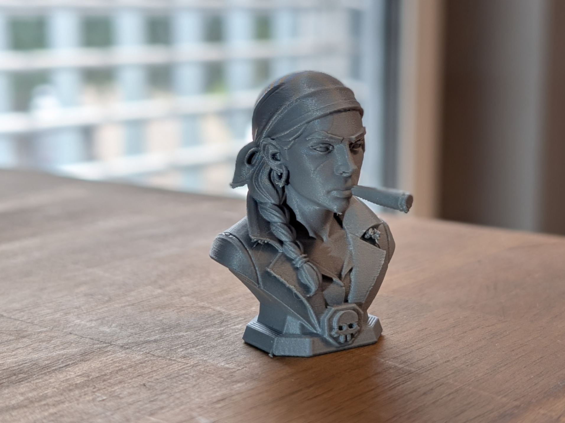 Female Pirate Navigator Bust (Spyglass & Braid)