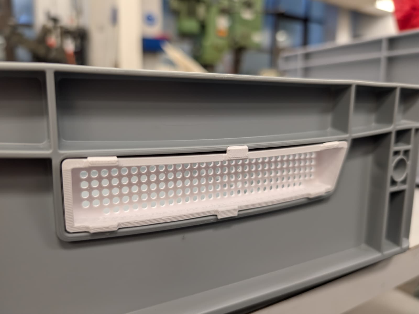 Eurobox EG 4312 Gitter für Griffmulde