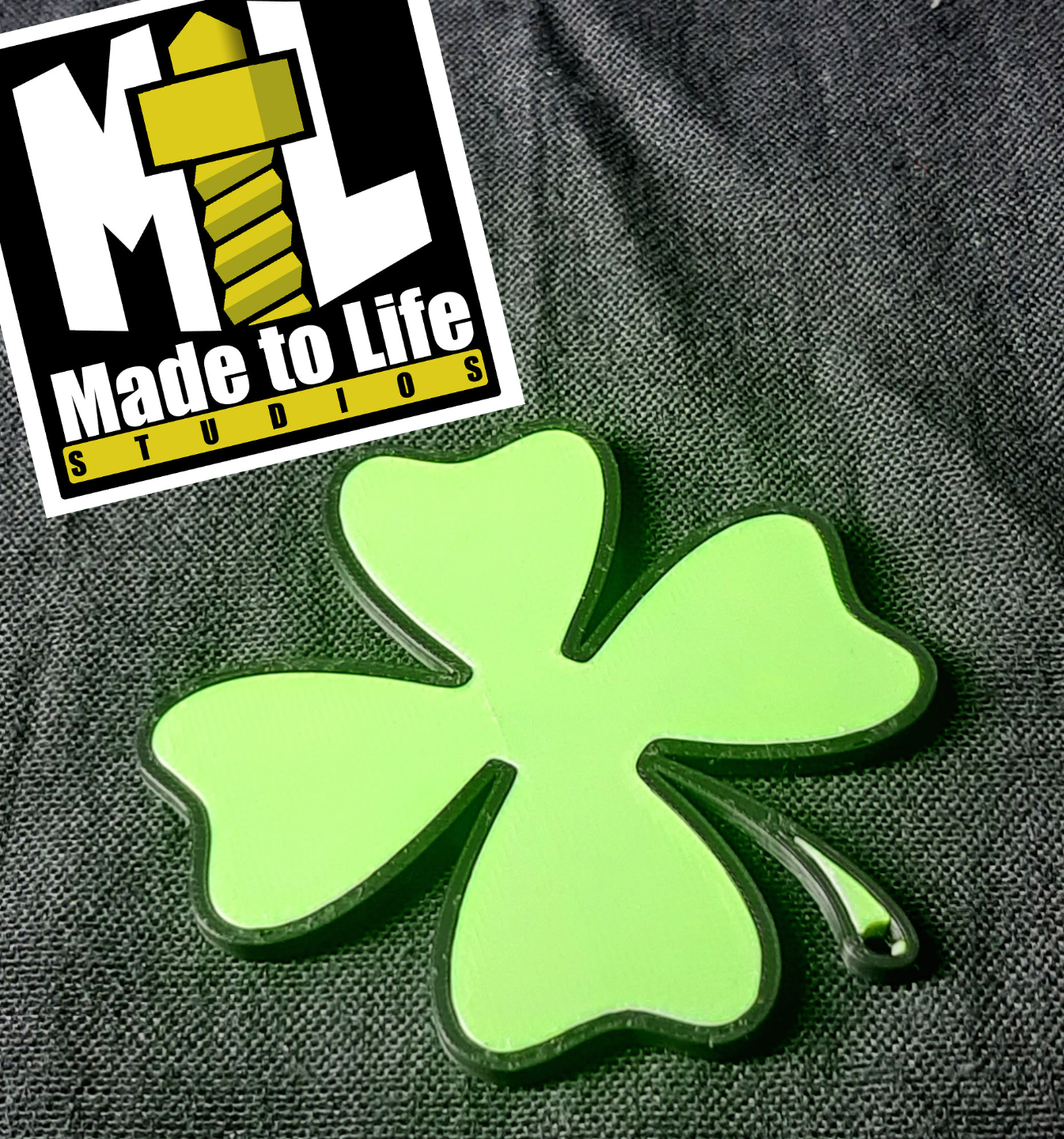 multi color Four leaf clover keychain
