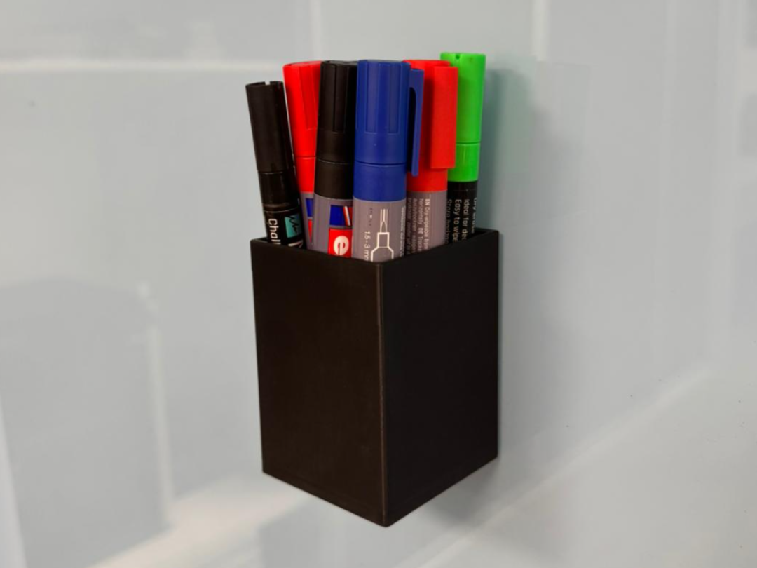 Whiteboard markerholder