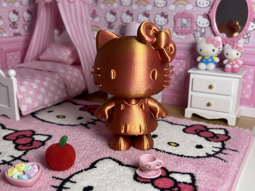 Hello Kitty en robe mignon