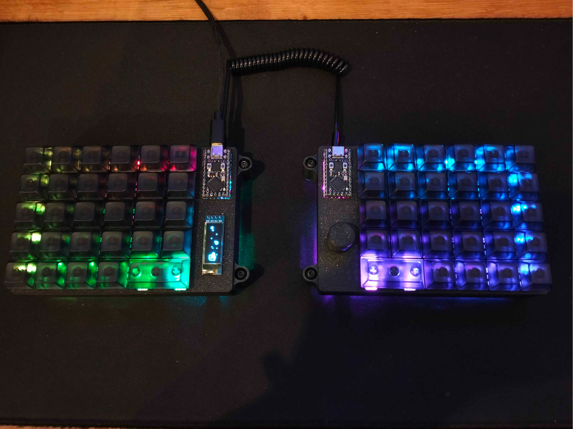 split mechanical ortholinear keyboard