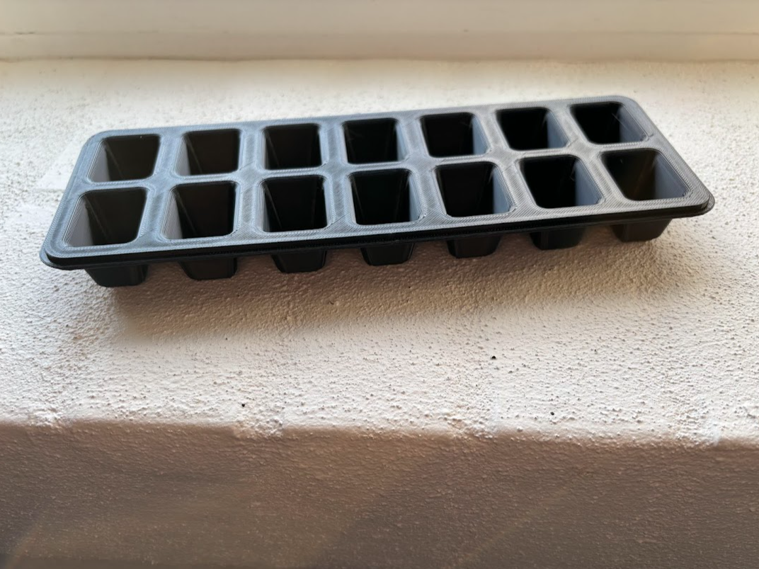 Icecube tray (NOT FOODSAFE)