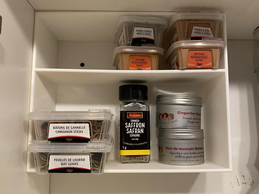 Floating Spice Rack Shelf for Cupboard Door/Wall