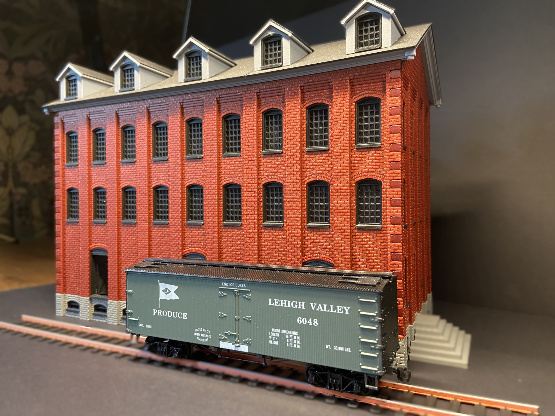 Norwich Factory Warehouse, HO Scale
