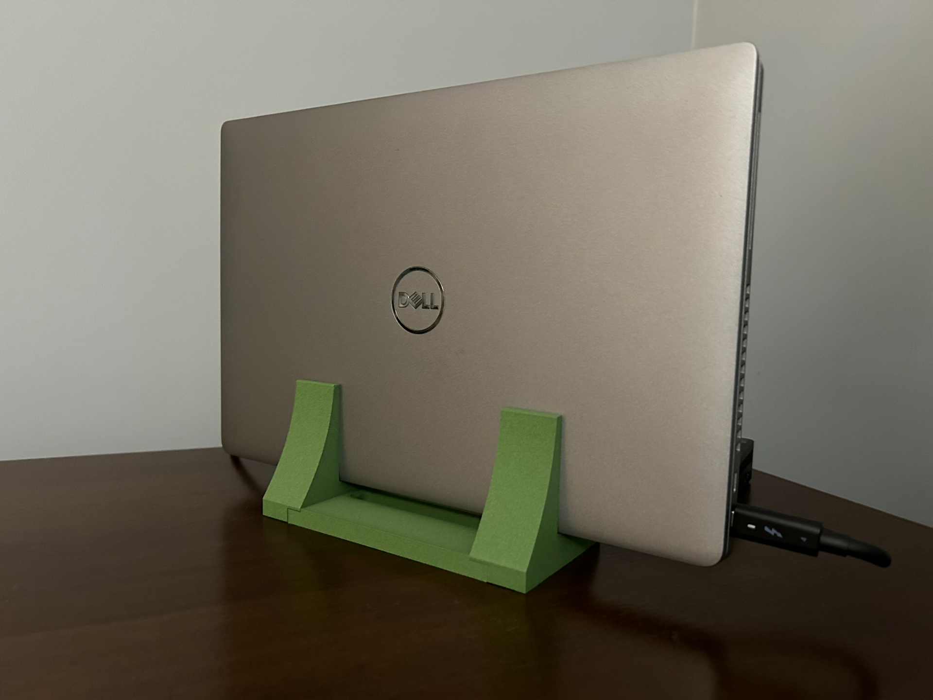 Dell Latitude 5430 Vertical Laptop Stand