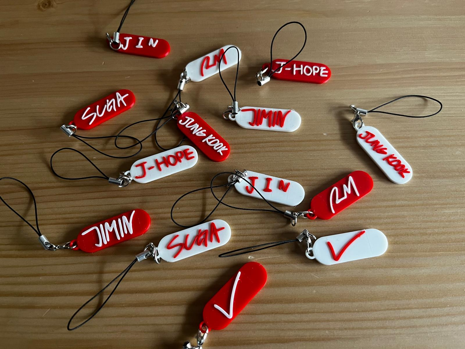 Charms - BTS - Nombres - Firmas