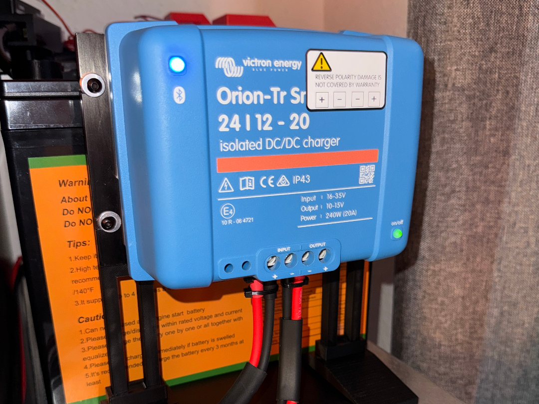 Victron Orion-Tr Smart Halterung