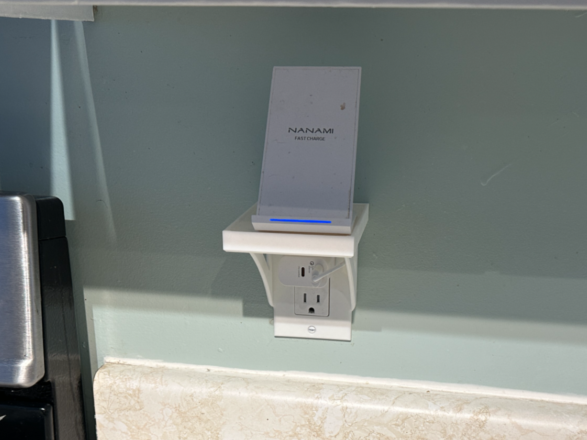 Outlet Shelf (Single and Double)