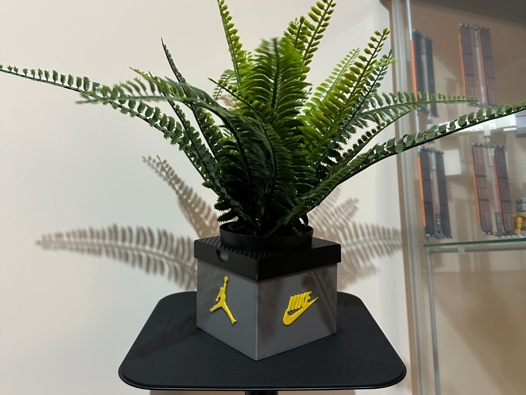 Caja para plantas - Ikea