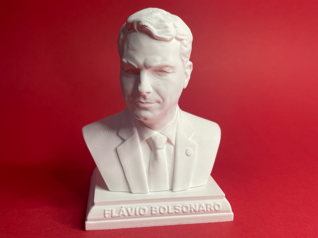 Busto Flávio Bolsonaro - 22