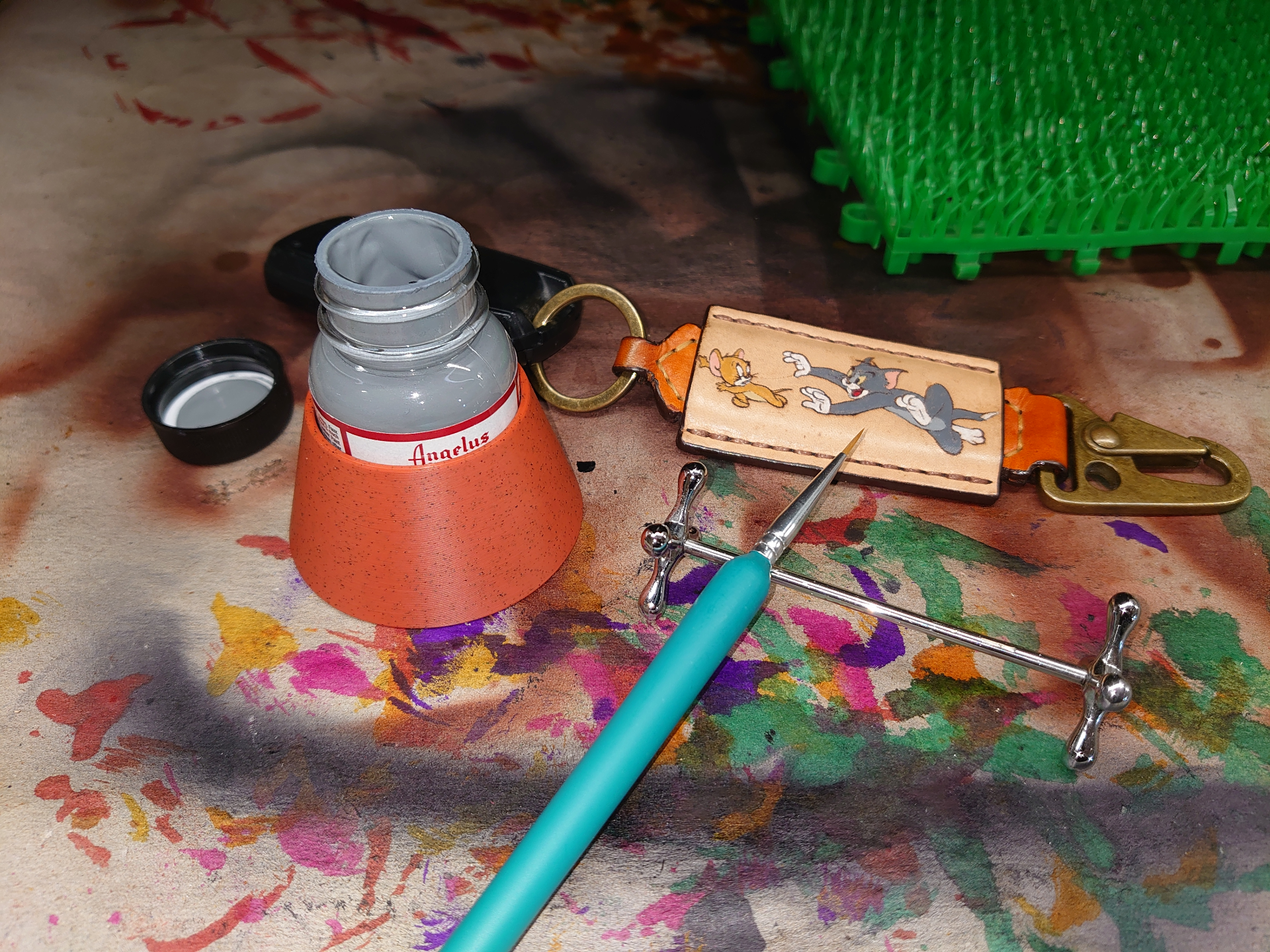 Angelus Paint Bottle Stand