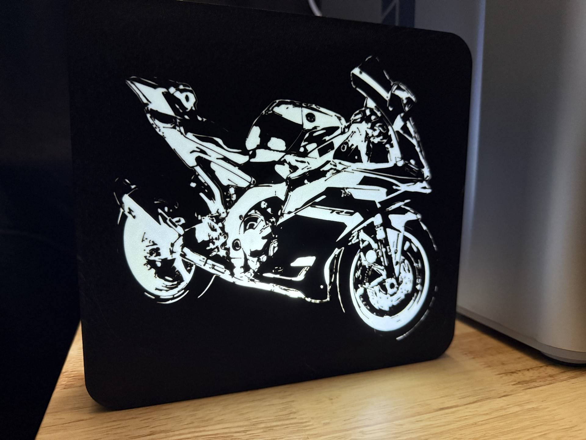 YZF R9 Lightbox