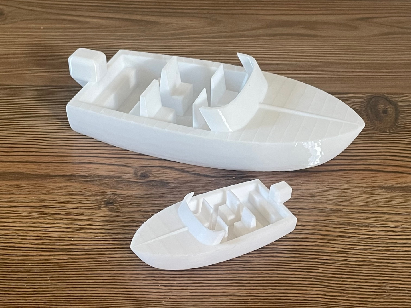 Speed Boat / Fishing Boat / THE FLOATING BENCHMARK