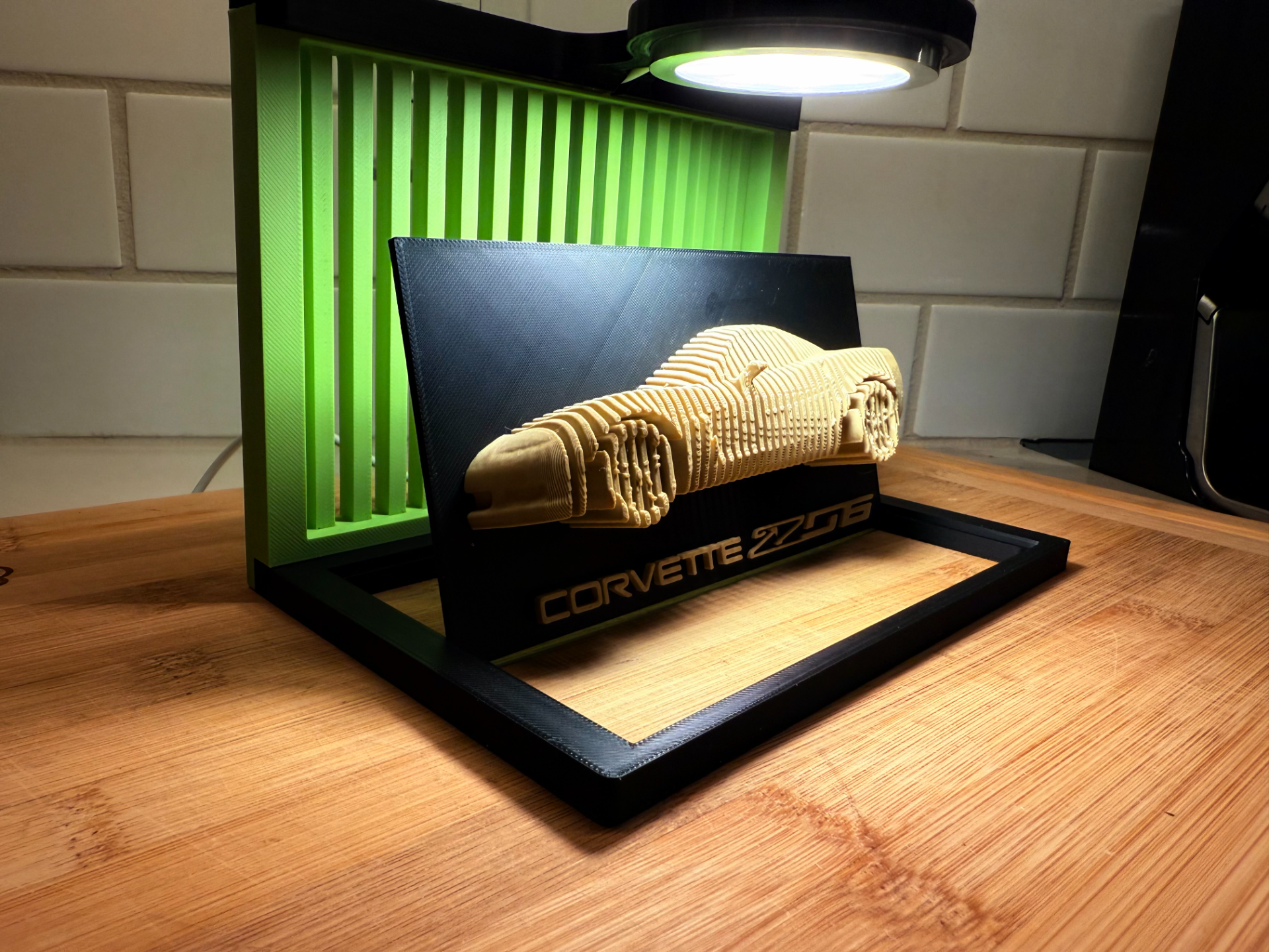 Corvette C6 Z06: Vertically Layered Car Sculpture