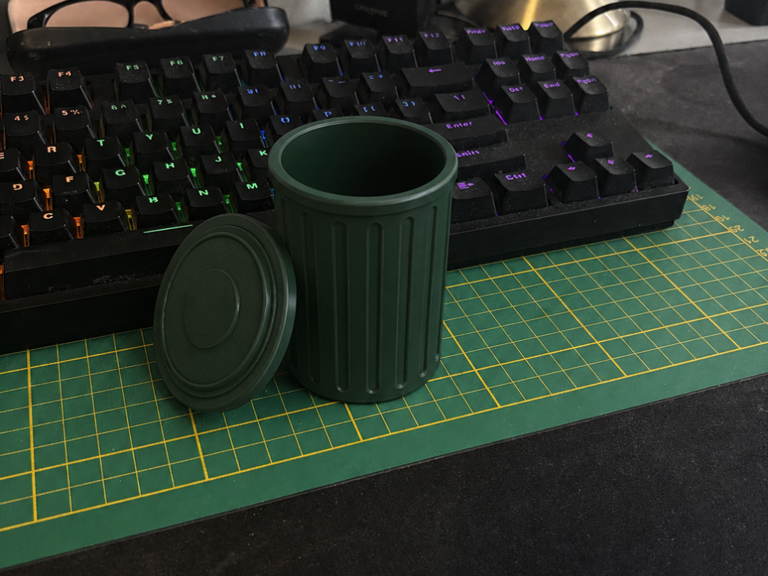 Trash Bin with Lid | Functional Desk Organizer