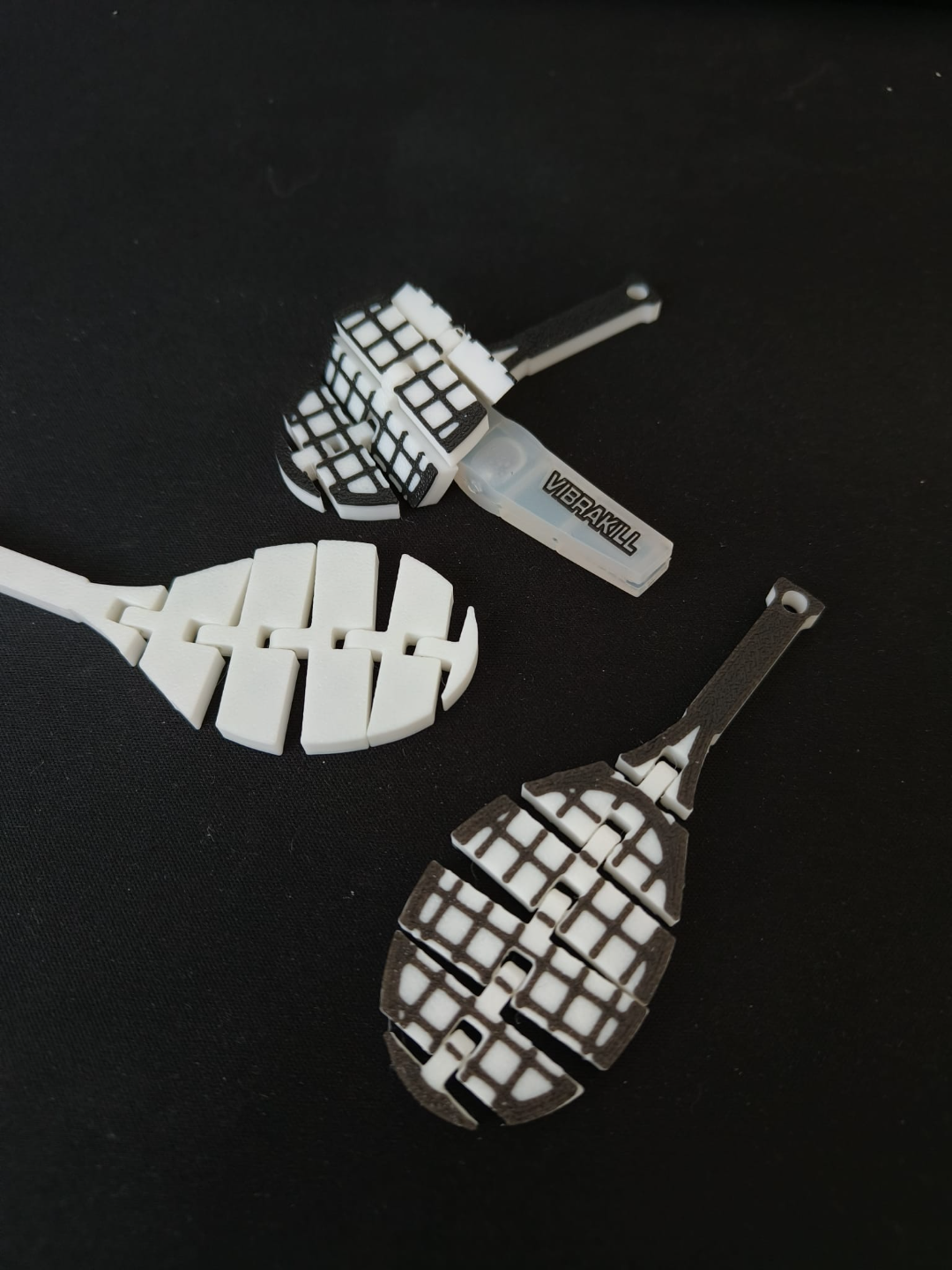 tennis racket articulated keychain