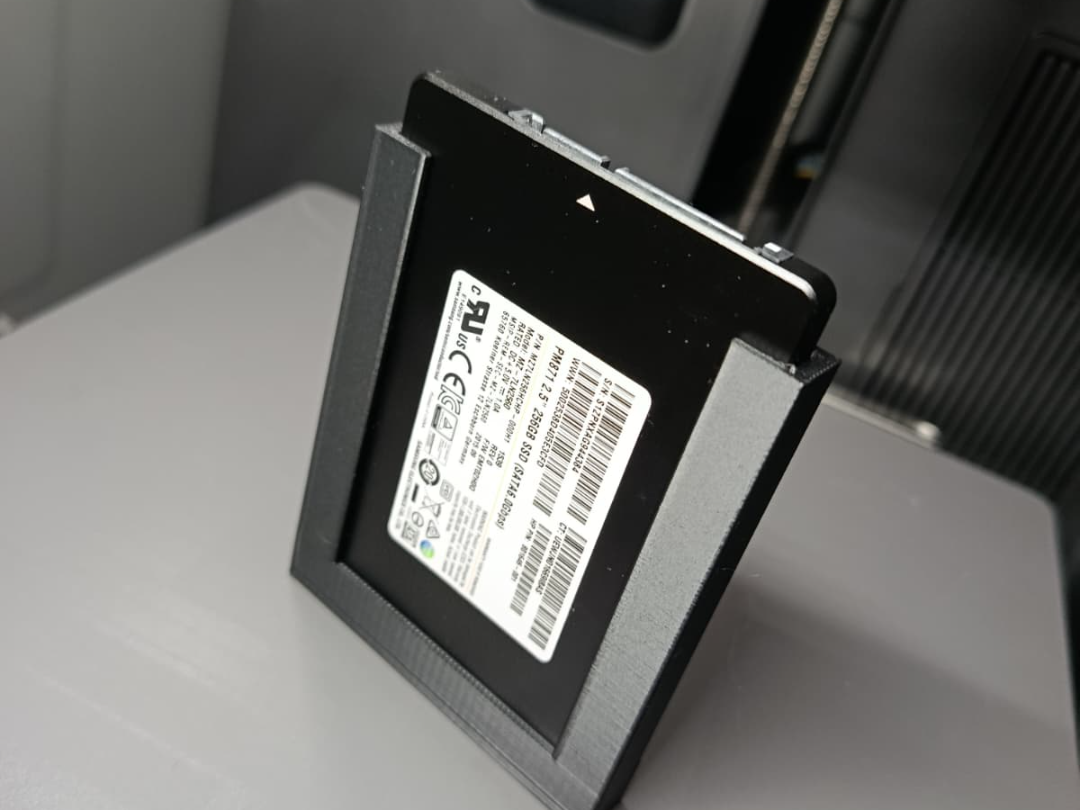 SSD Slot Halterung