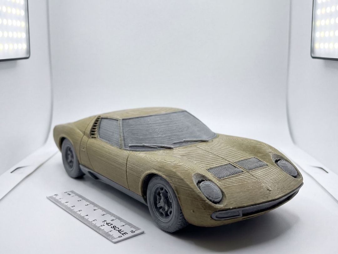 Lamborghini Miura P400