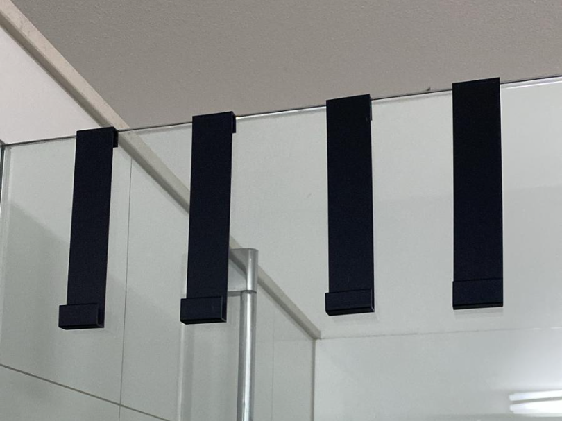 Towel hanger for 8mm glass shower walls