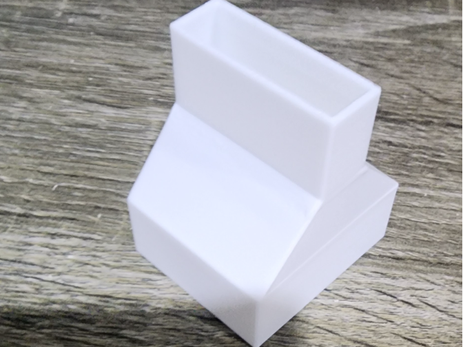 Desiccant funnel for AMS dry pods
