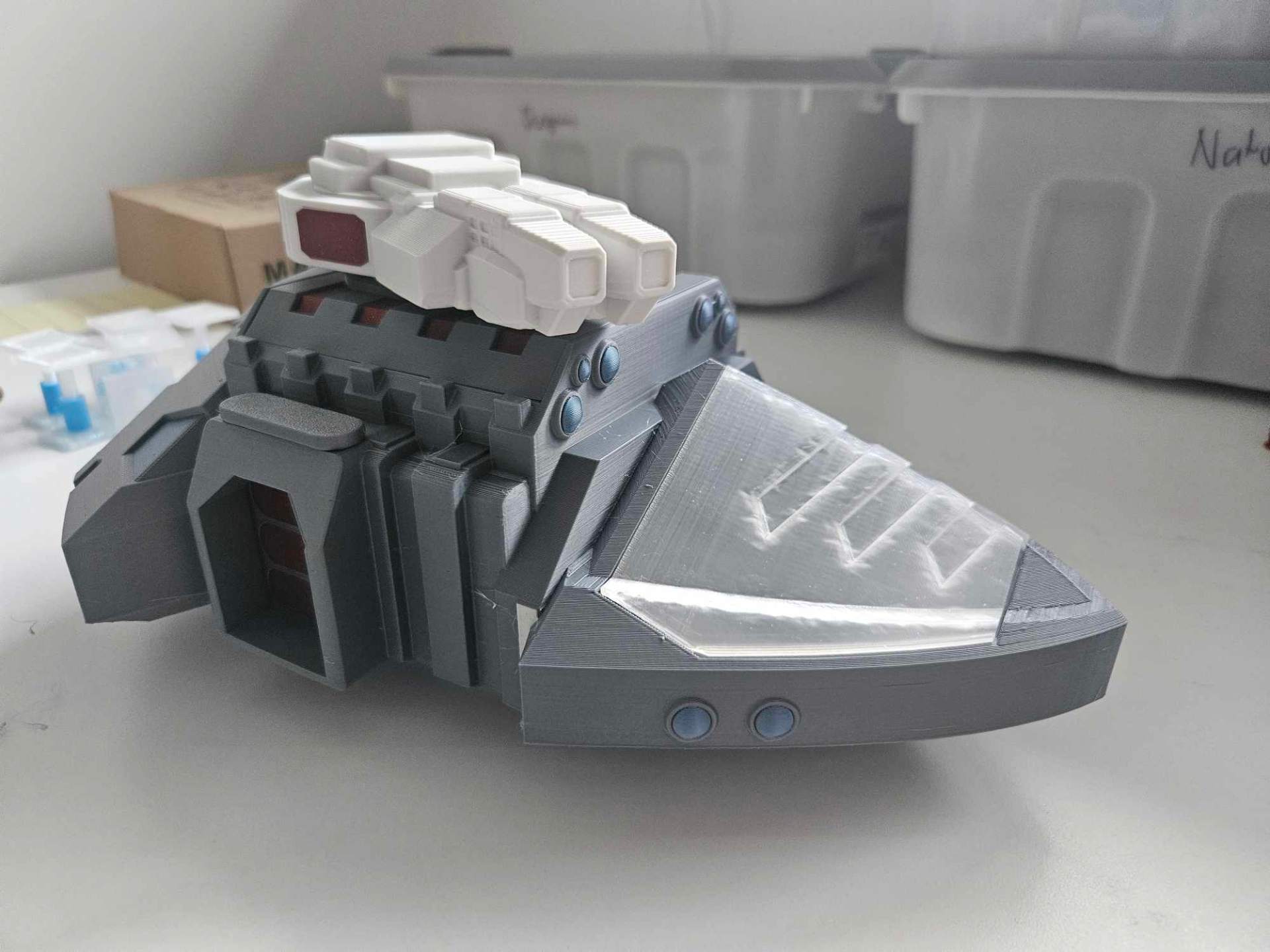 Dominator Justicar Grav Tank