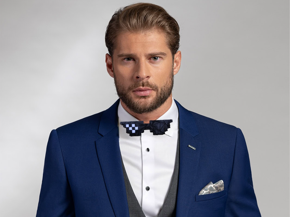 THUG bow-tie / bat-wing