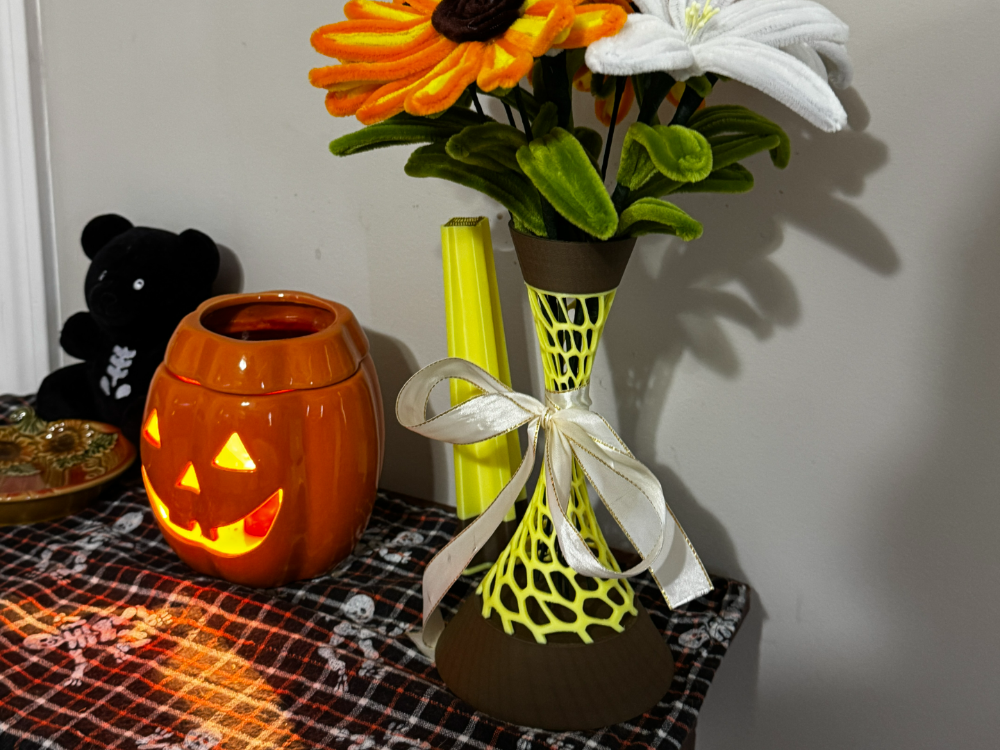 Medium Vase