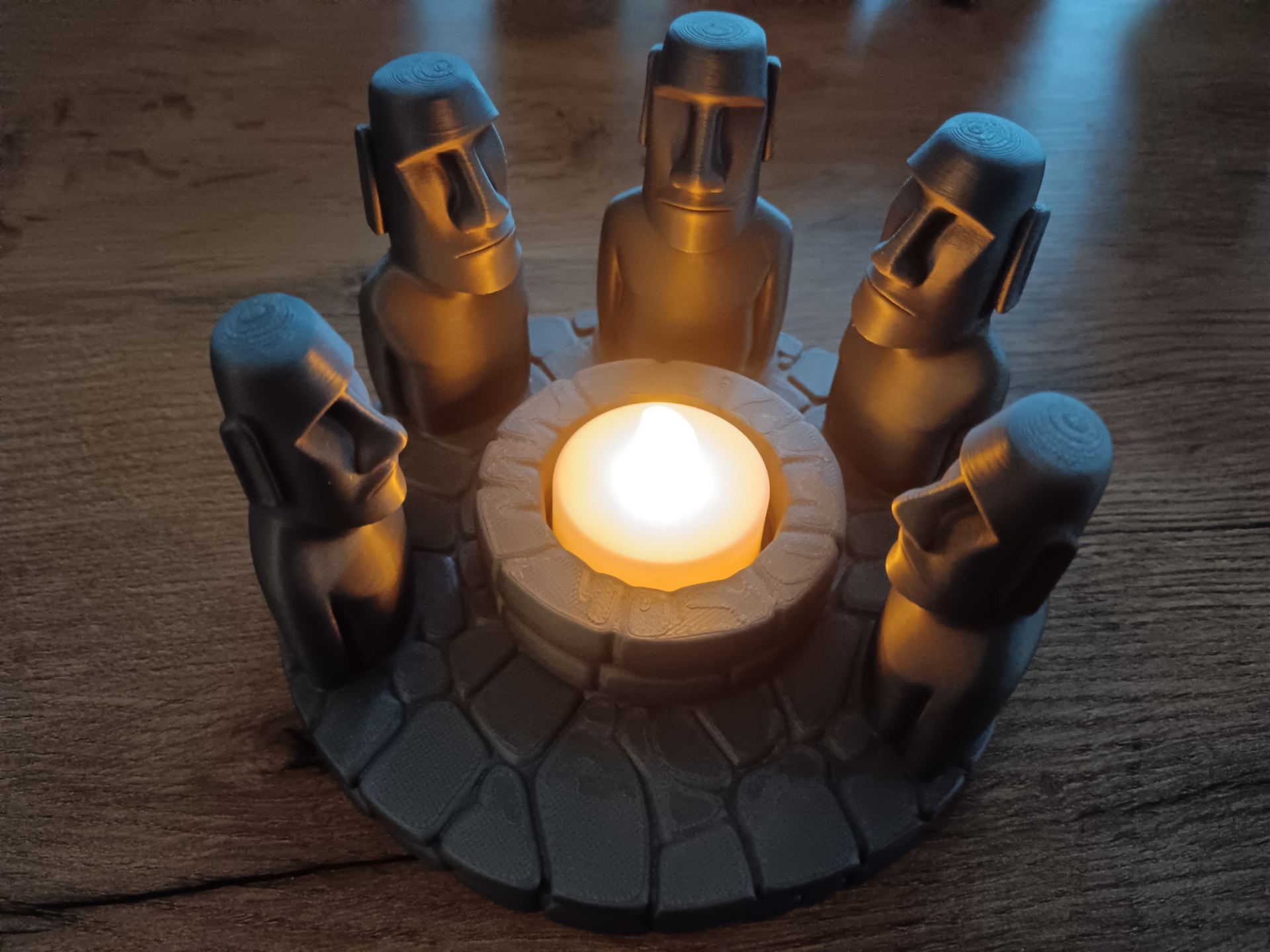 Moai - tea light holder