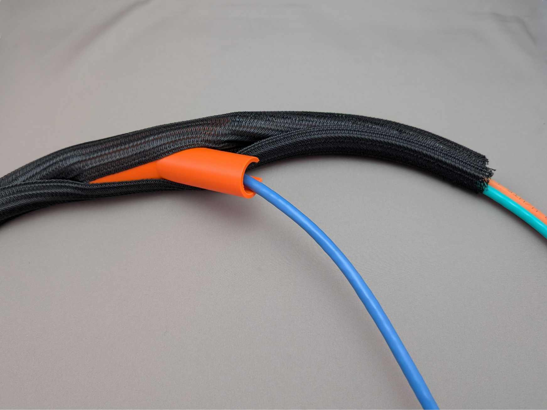 Cable Sleeve Zipper