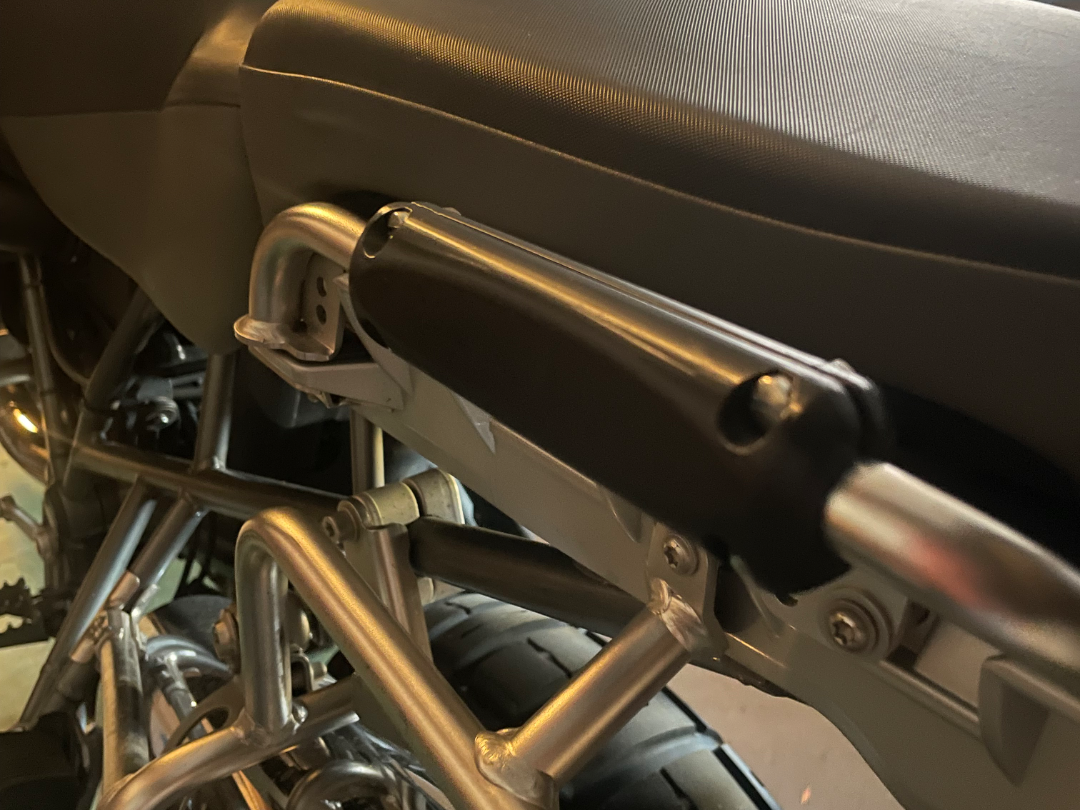 Passenger Handgrip - BMW R1250GS
