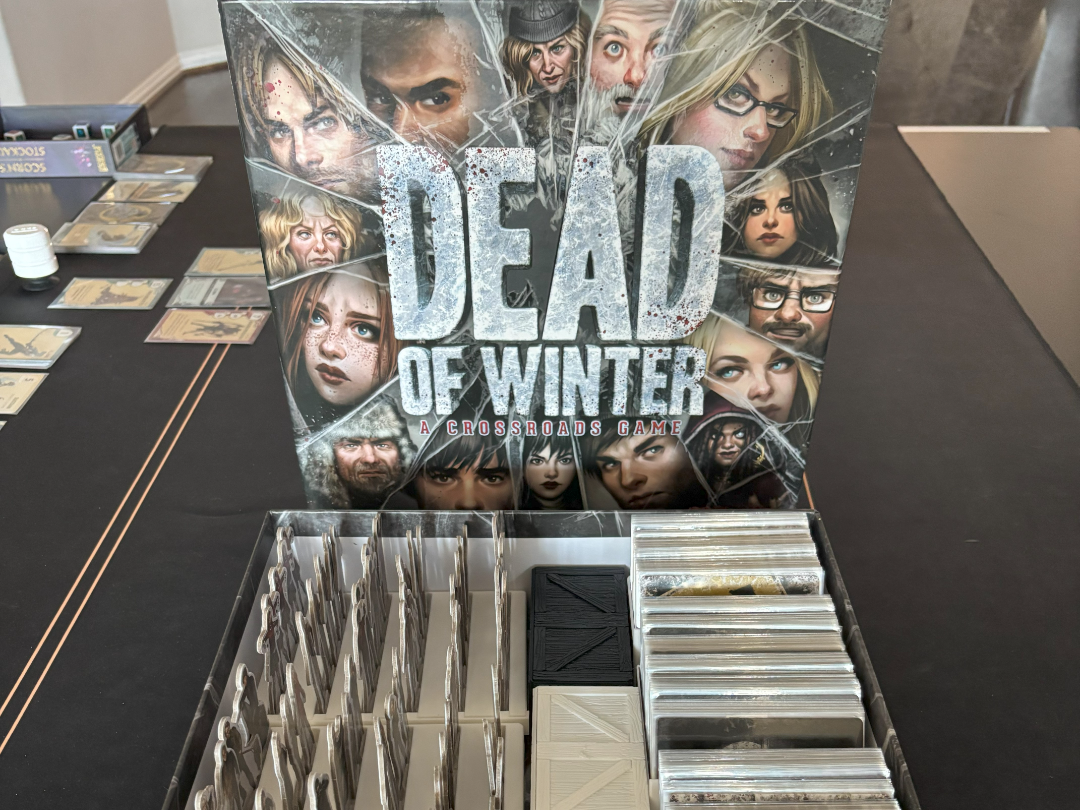 Dead of Winter - Sleeved Cards