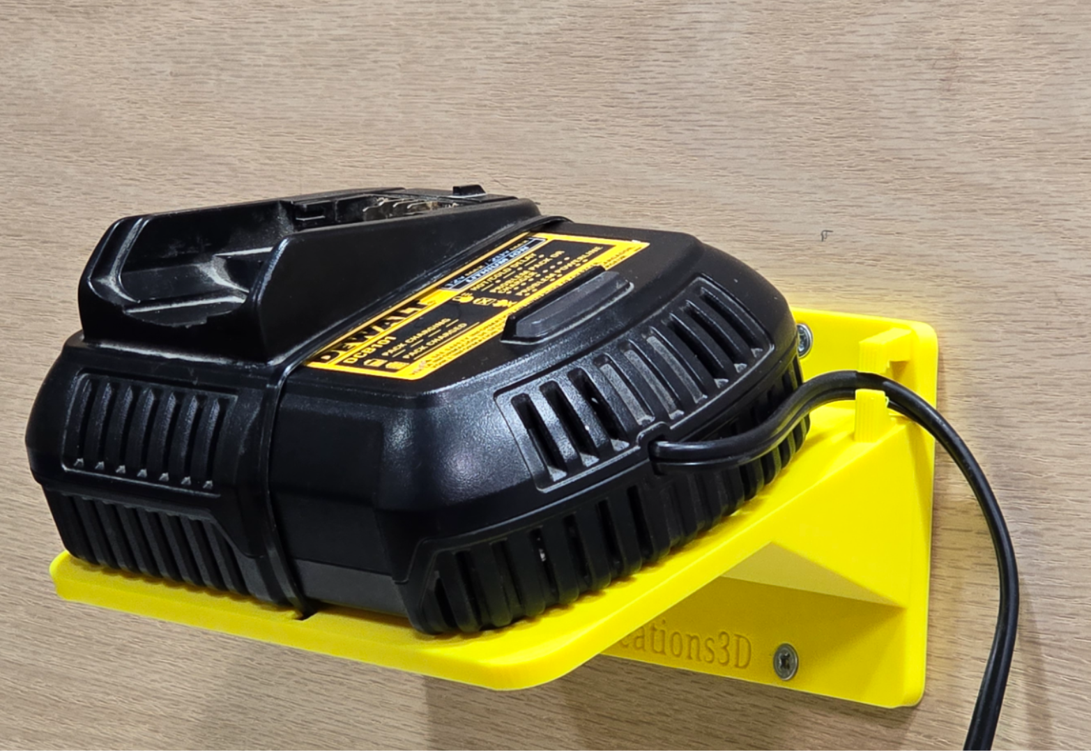 DeWalt DCB101 Wall-Mount Shelf