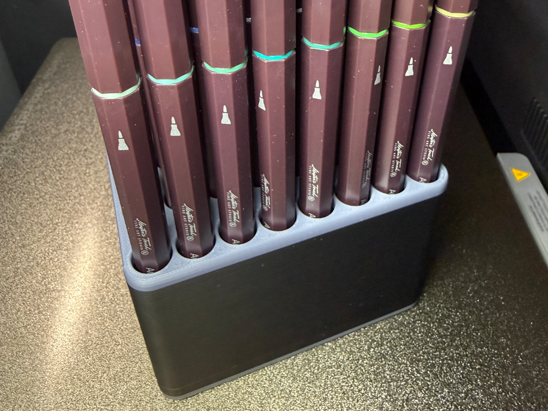 Master's Touch Acrylic Marker Holder 48pc