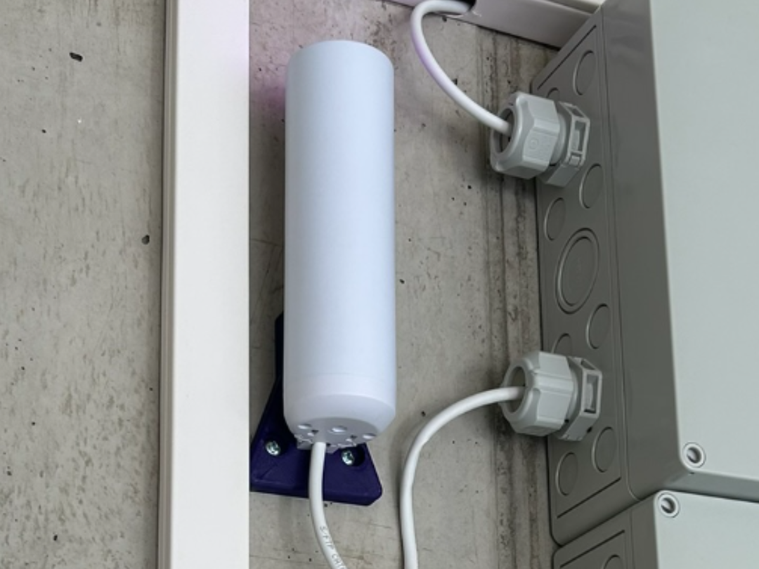U6 Mesh Wallmount Adapter // UniFi Network