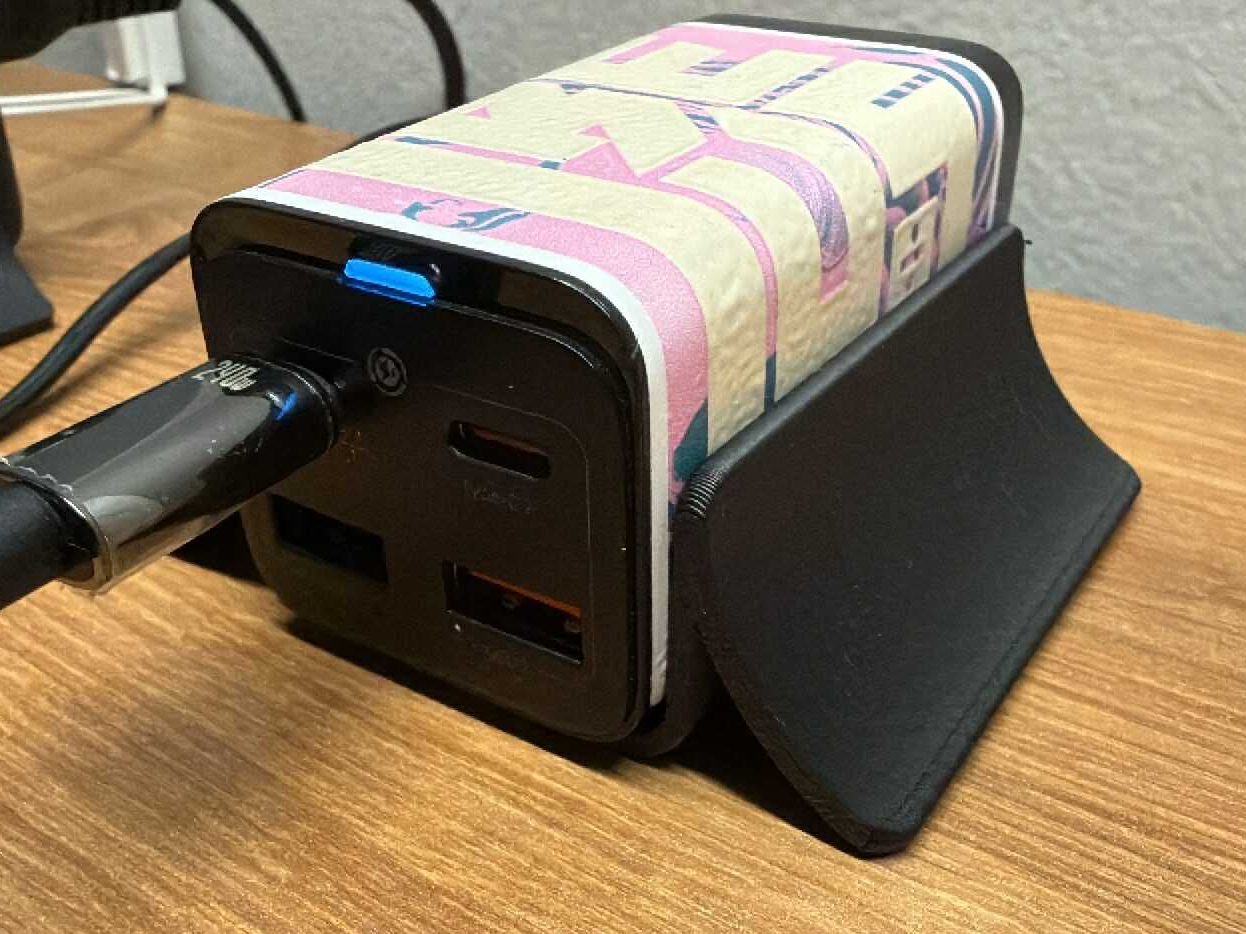 Baseus 65W GaN3 Pro Charger Under Desk Holder