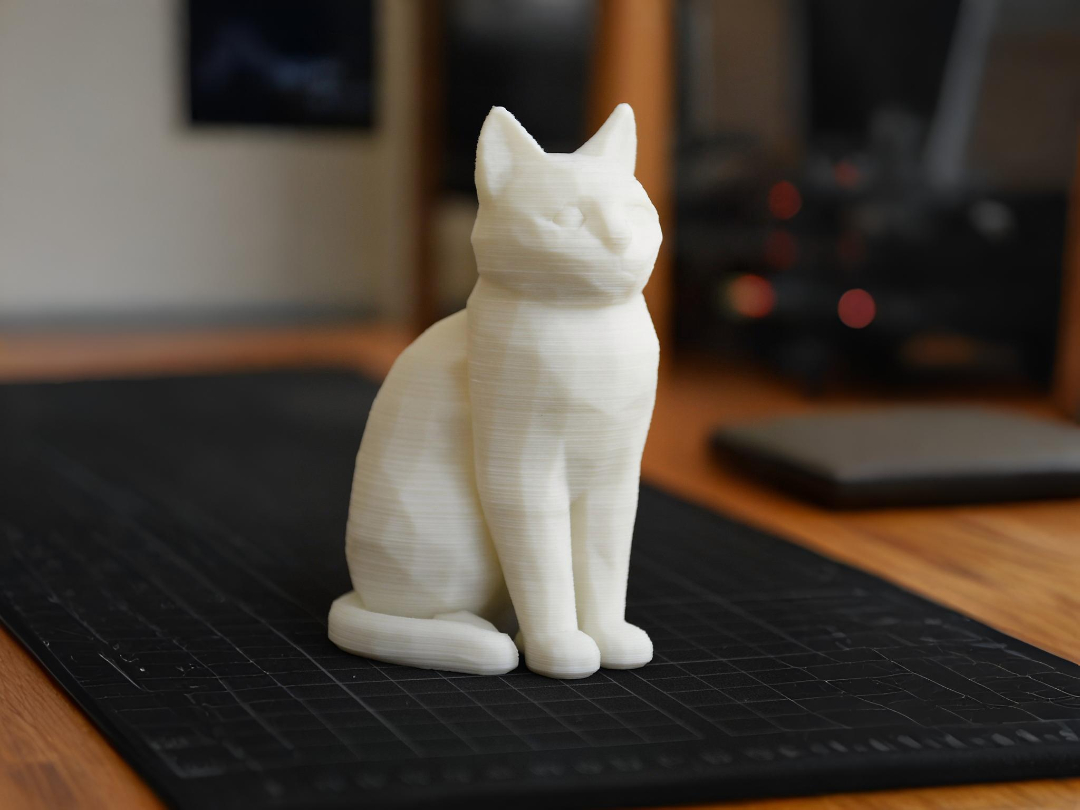 Low poly cute sitting Cat