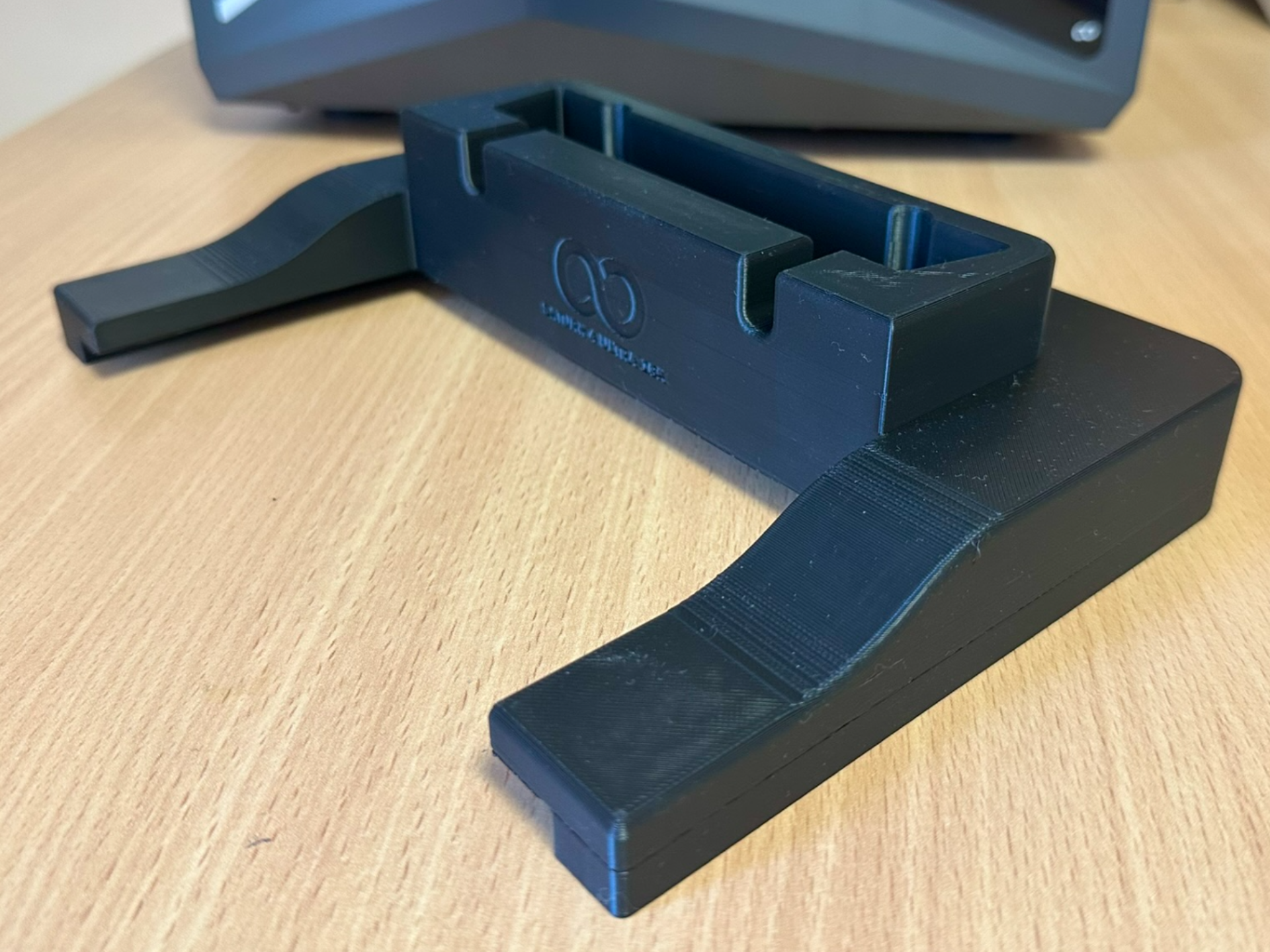 Saturn 4 Ultra Drip Hanger - VAT Mount