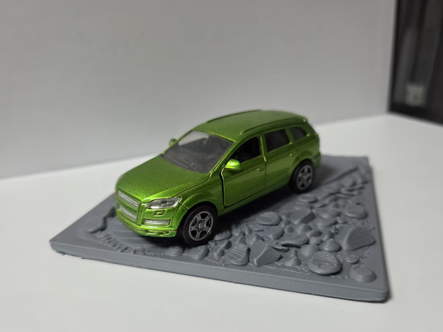 Car Model Display Platform - Off-Road Scene