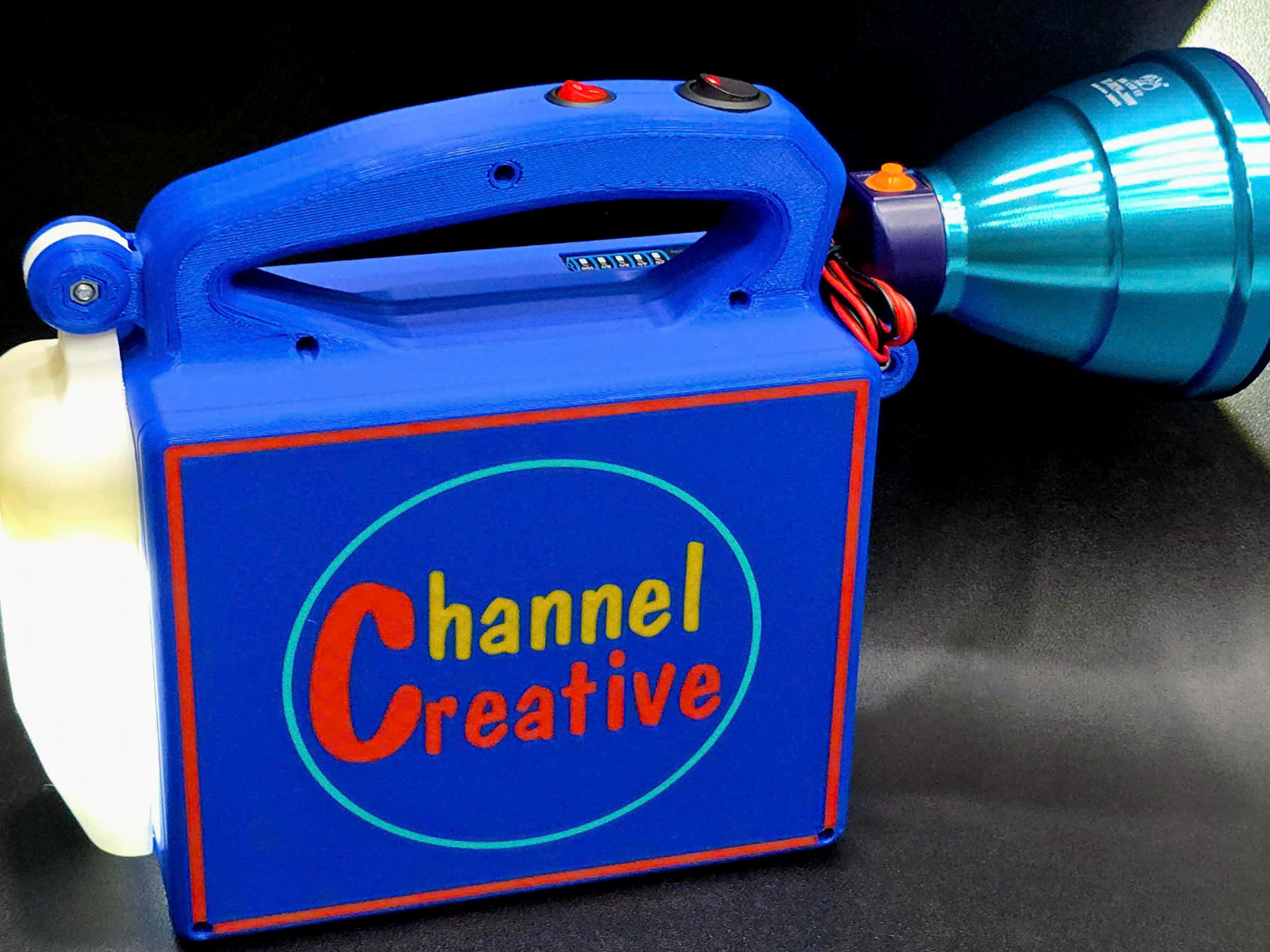 Design old flashlight, my childhood in the 2000s