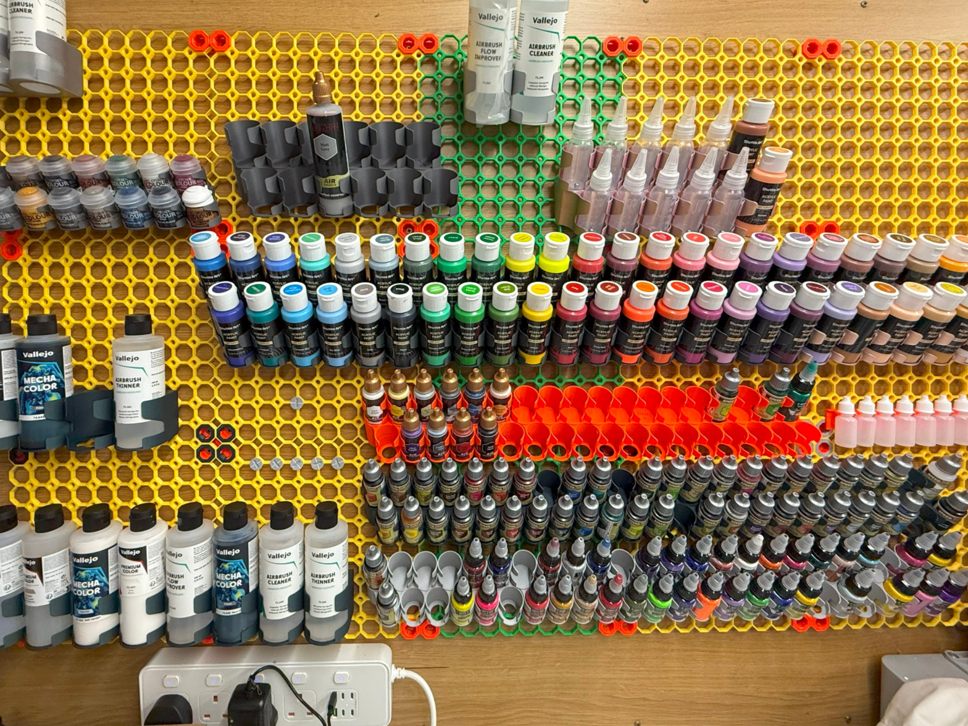 Multiboard 32mm dia Paint Bottle Holder