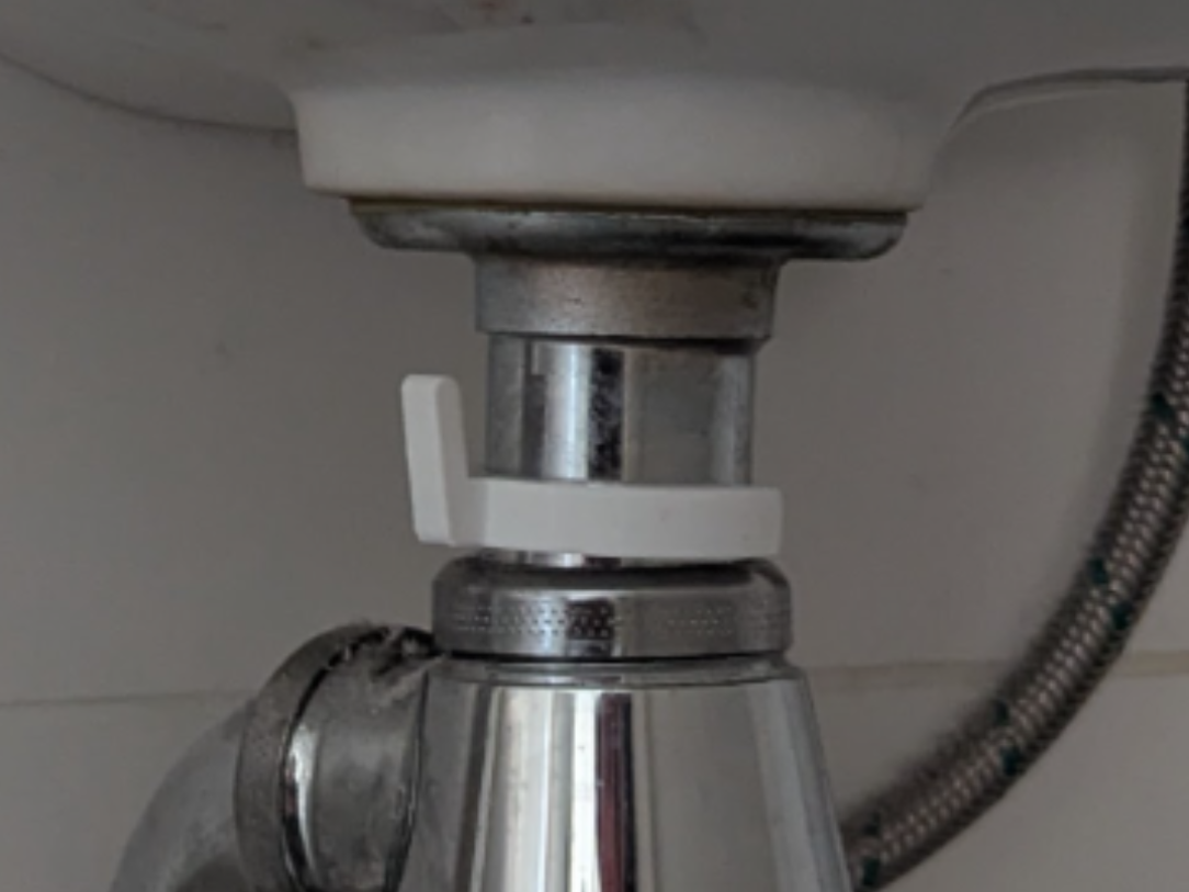 Hook for 32mm pipe