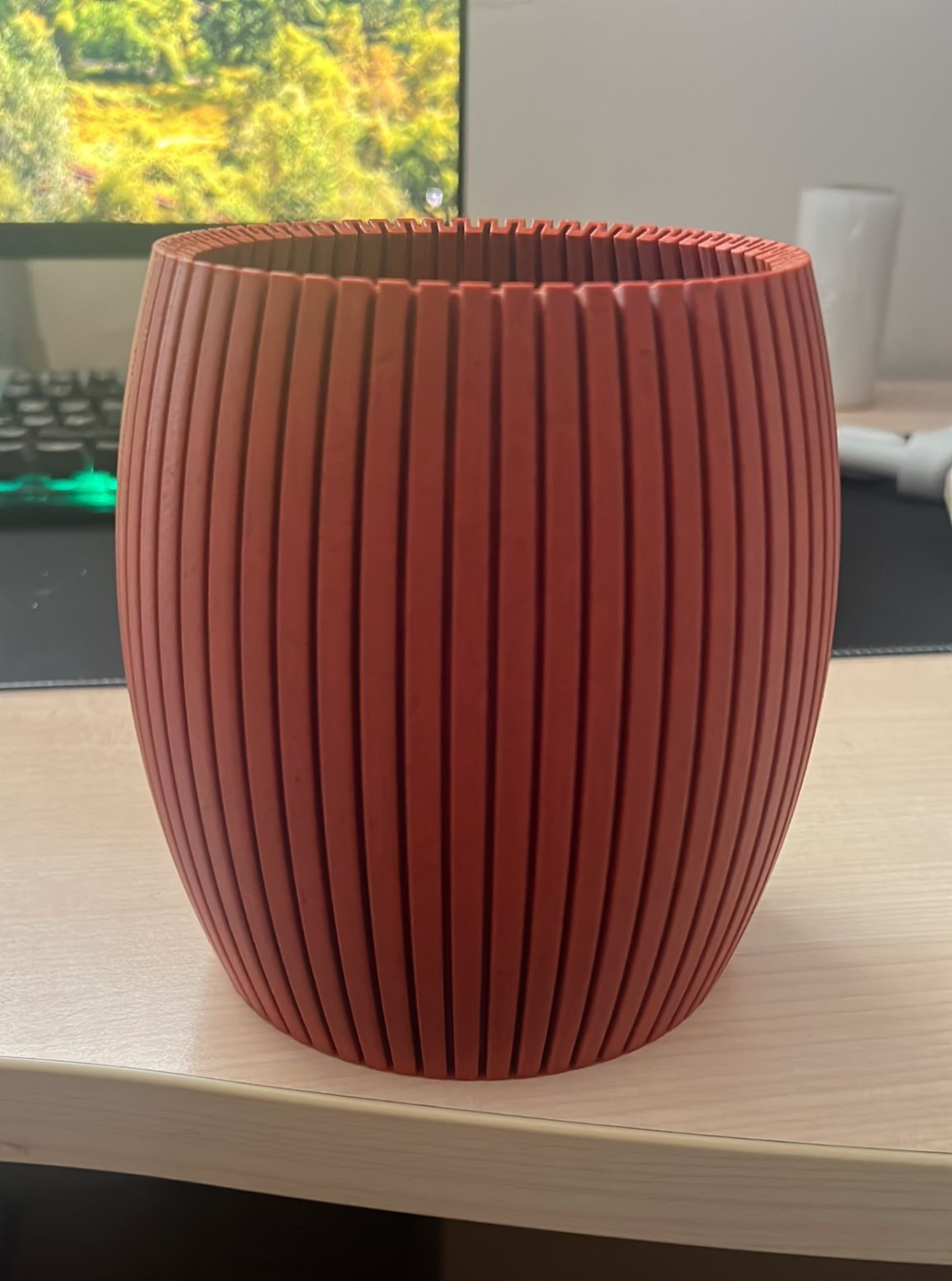 CREATIVE VASE